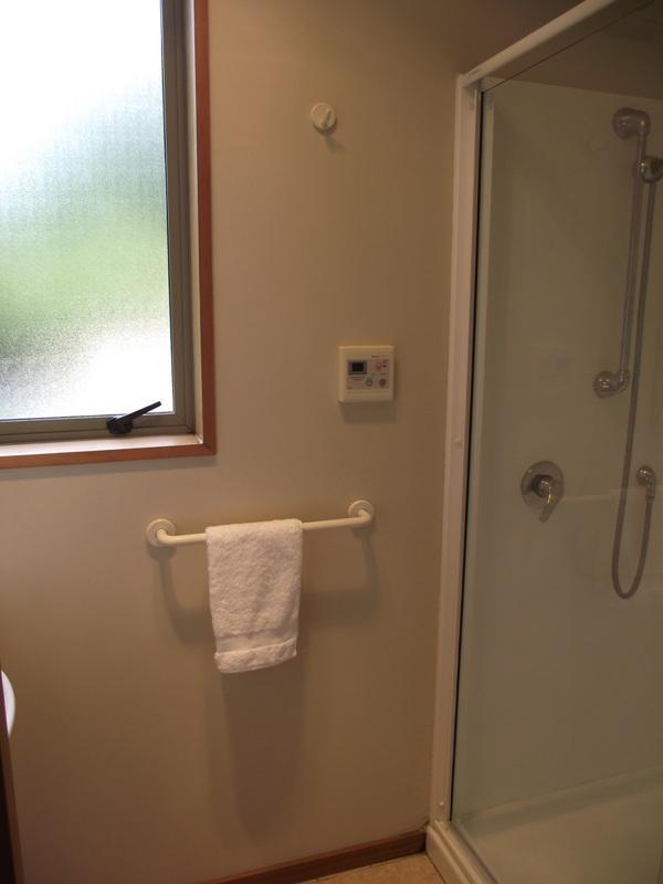 כרייסטצ'רץ' Shamrock Garden B&B Airport חדר תמונה